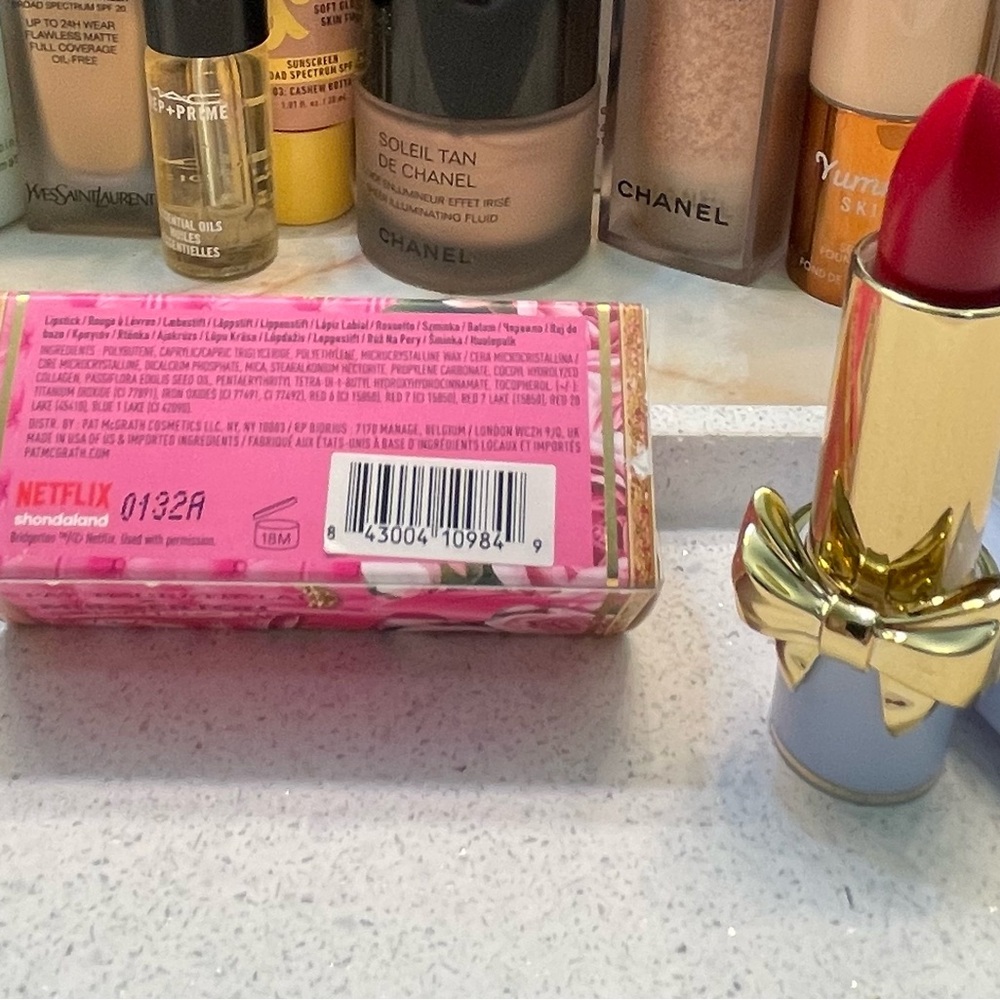 VAULTED ~ PML x Bridgerton II ‘ELSON 5’ Satinallure 497 Lipstick ~ RARE HTF NIB - Picture 15 of 16